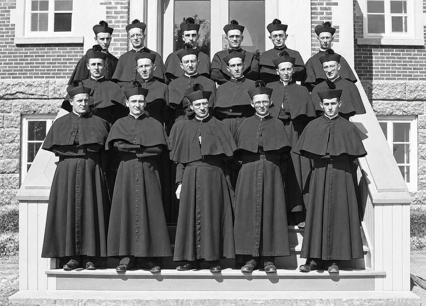 Novices, 1933–1934